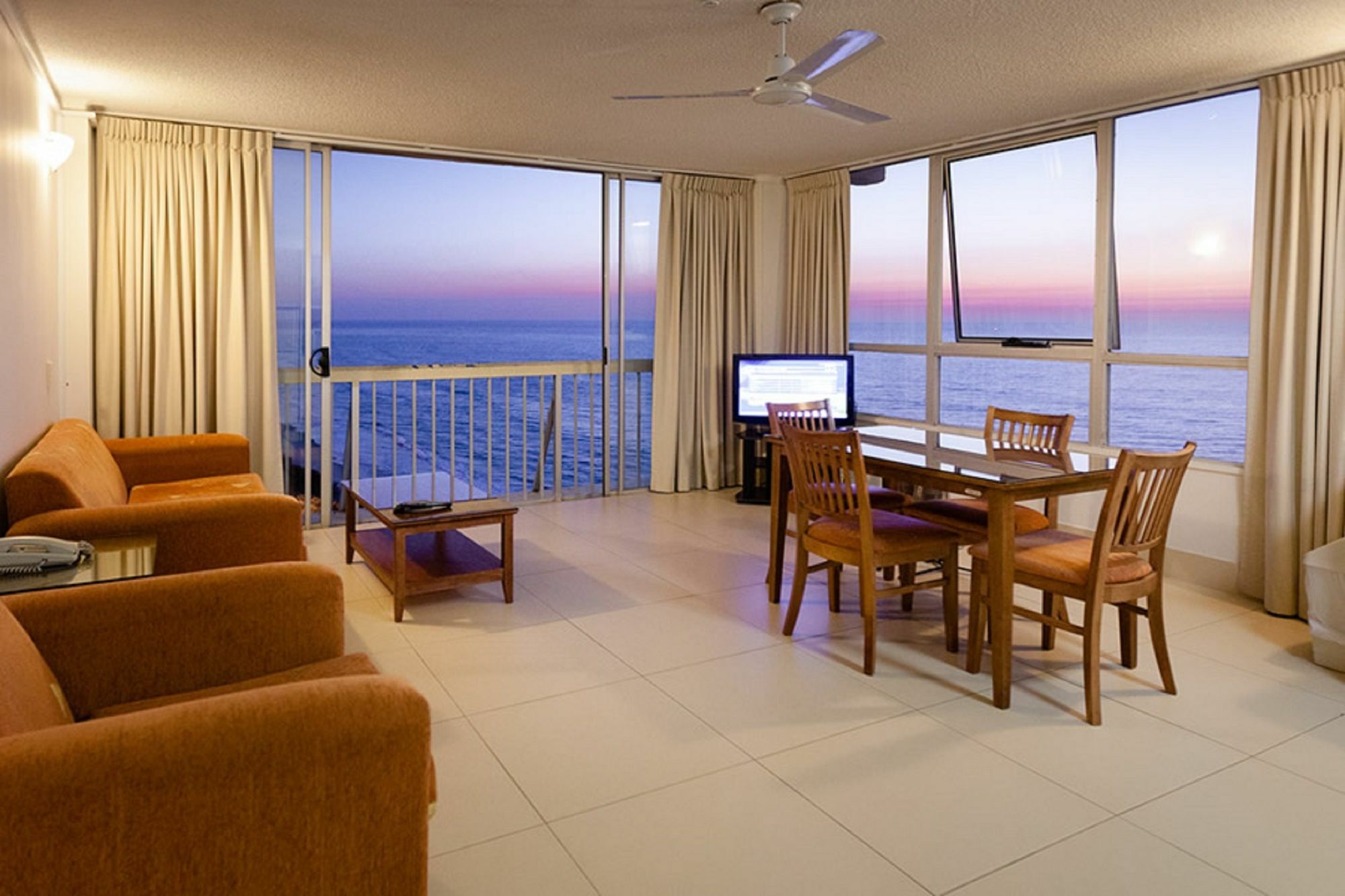Chateau Beachside Resort Gold Coast Dış mekan fotoğraf